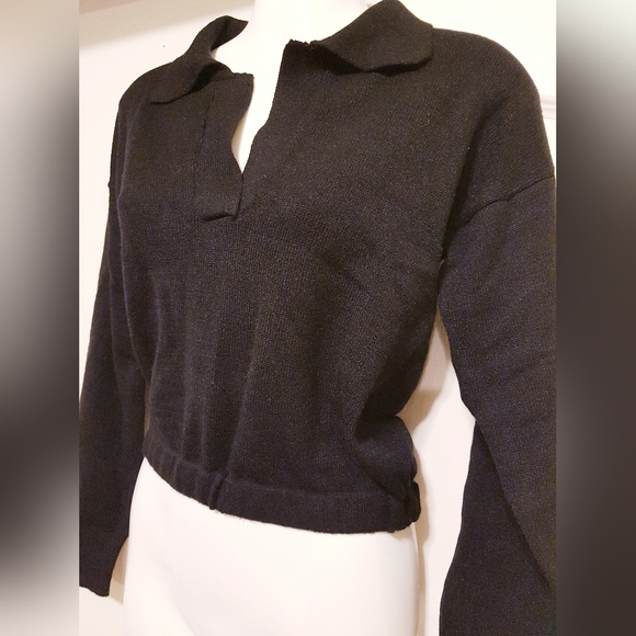 Forever 21 cropped sweater - Picture 2 of 4